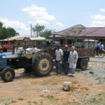 Hovedrenoveret traktor og vogn